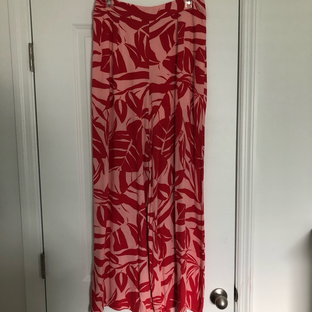 En Crème Red and Pink Leaf-Print Wide Pants